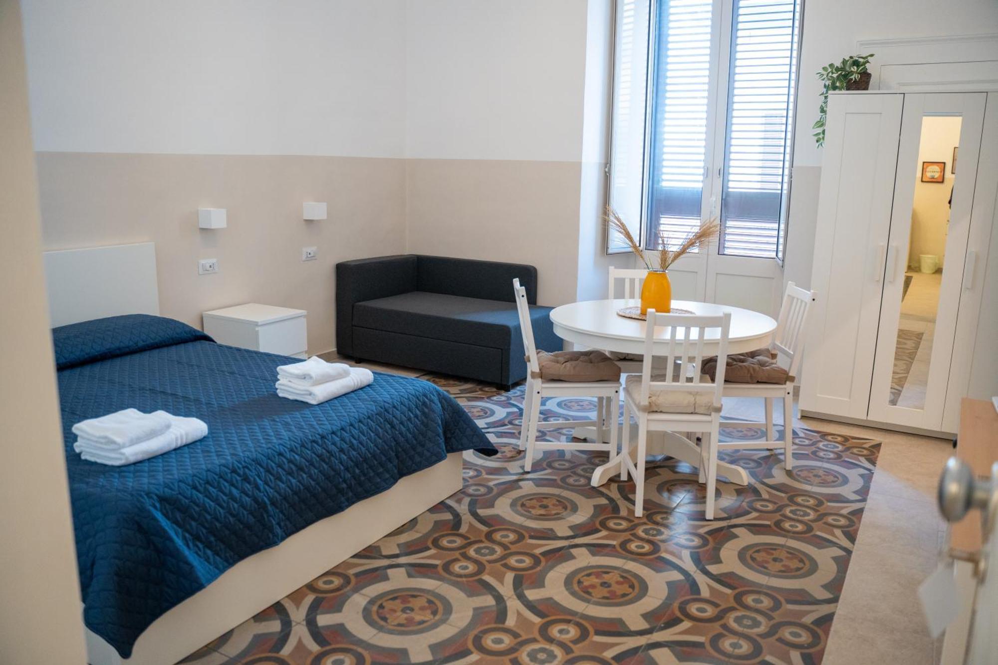 Principe Amedeo 93 Bed & Breakfast Bari Eksteriør bilde