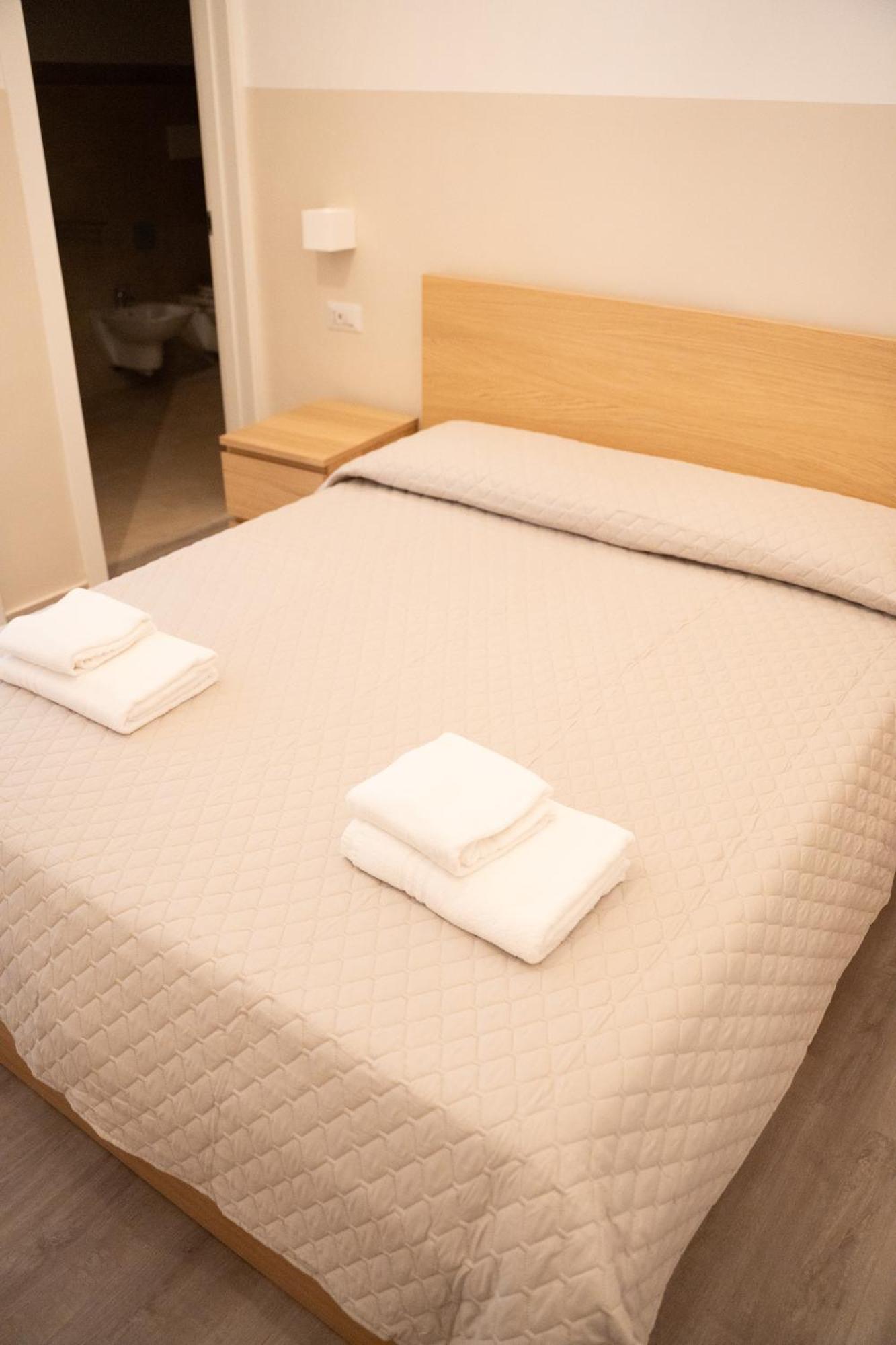 Principe Amedeo 93 Bed & Breakfast Bari Eksteriør bilde